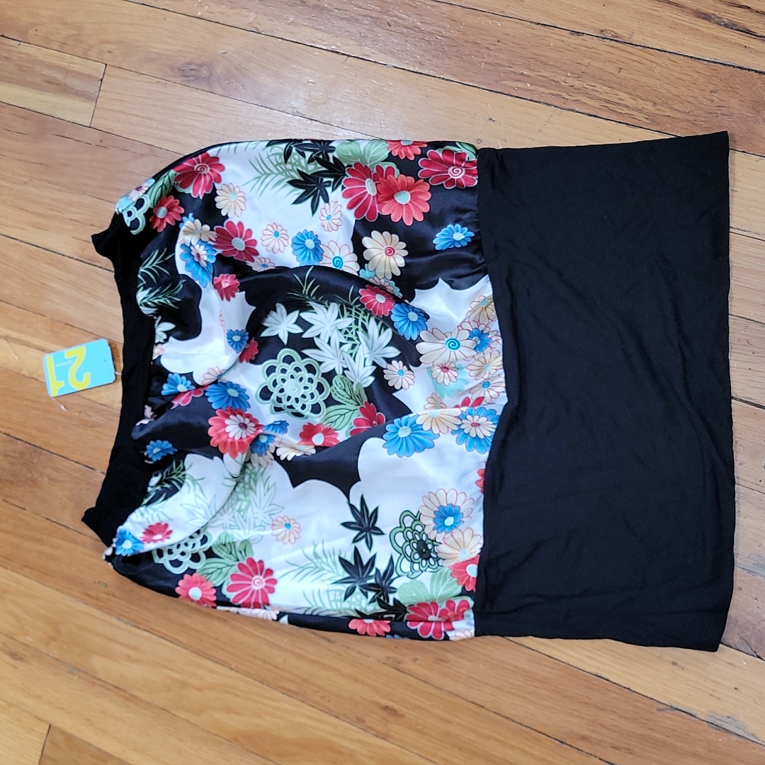 ()Strapless Top